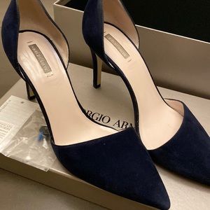 Navy blue Giorgio Armani heels